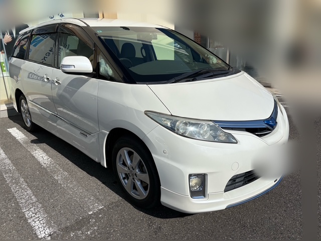 愛車エスティマハイブリッド（白・AHR20W）
